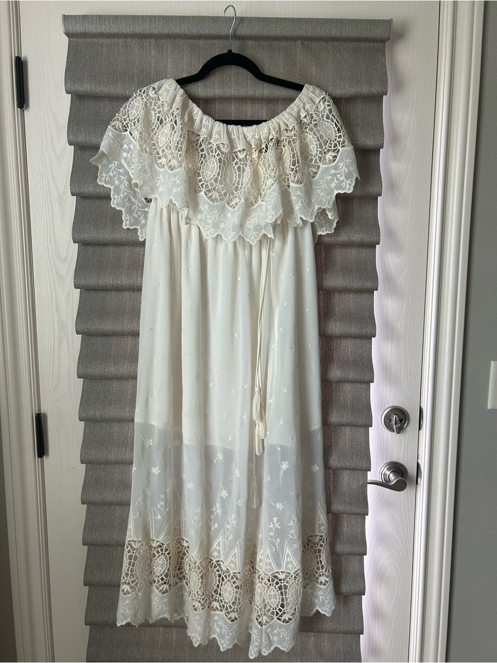 Astr Cream Off-Shoulder Midi Dress with Lace Yoke